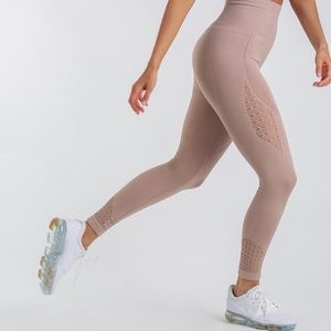 Gymshark energy seamless leggings taupe small